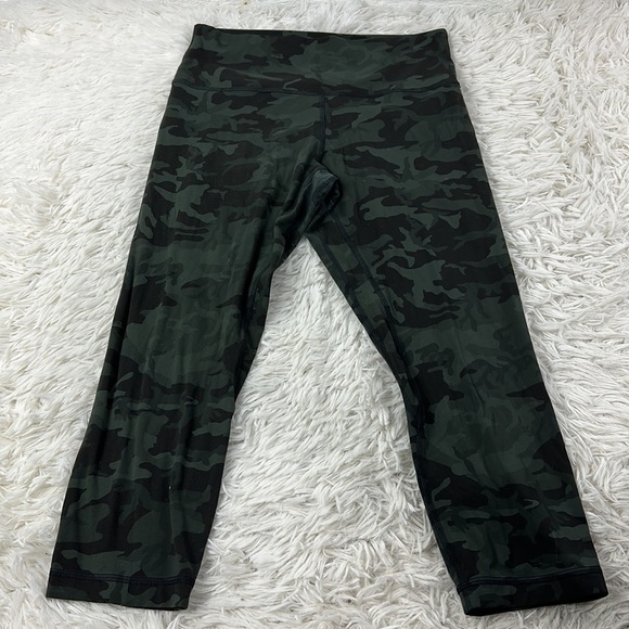 Lululemon Align Crop *21" Incognito Camo Multi Gator Green - Picture 1 of 6